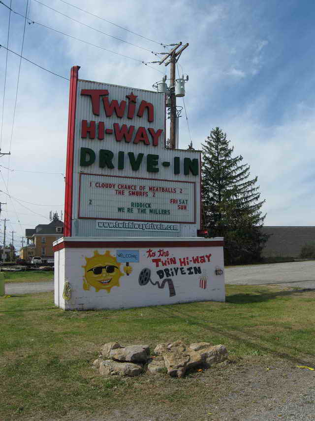 Twin Hi-Way Drive-In - 2013 Photo